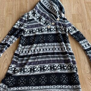 Cozy Hooded Patterned Sweater